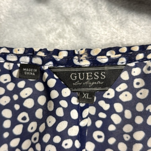 Guess blouse women’s xl Floral‎ Navy and Red Women's Top lightweight semi sheer - Picture 2 of 11